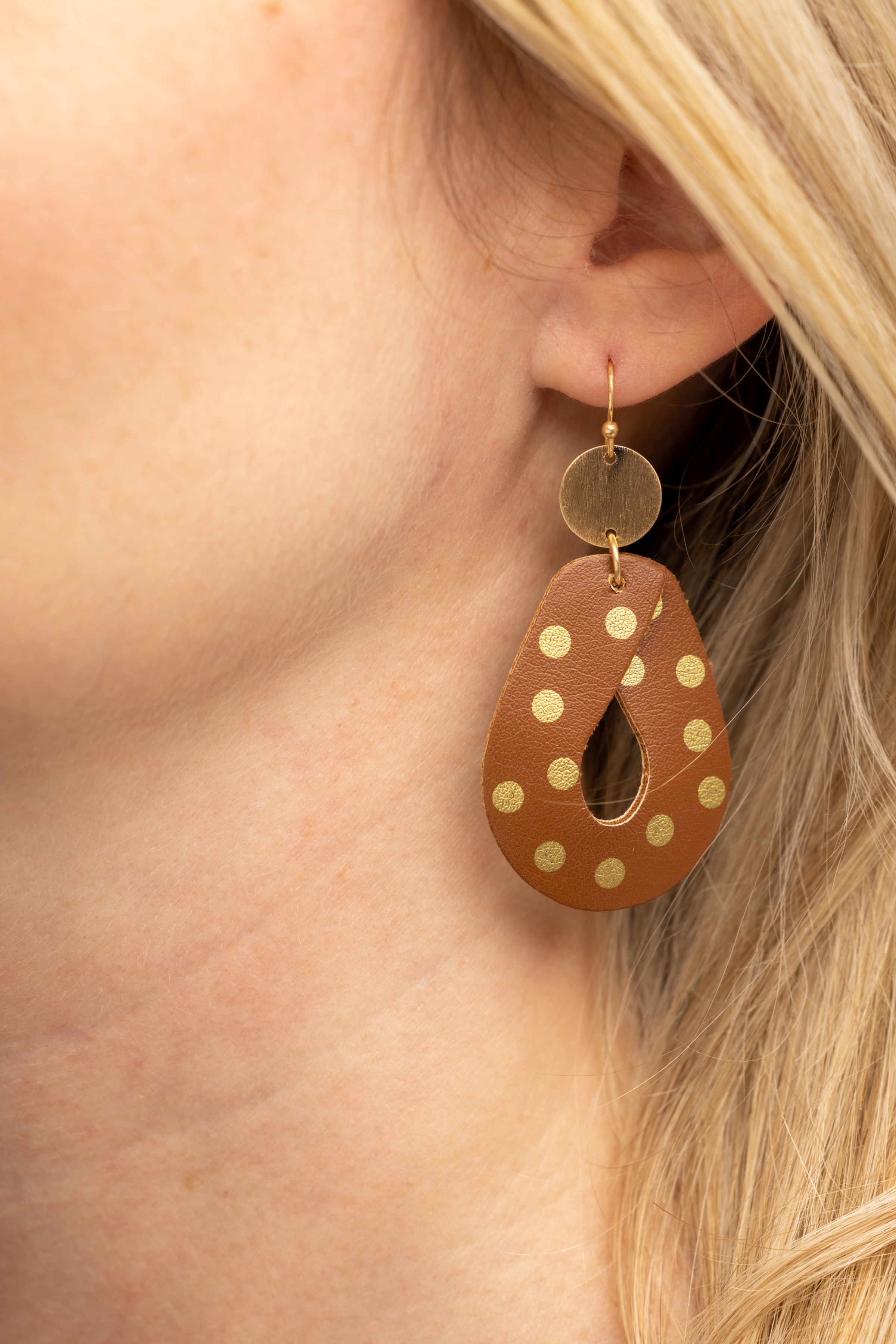 Twisted Leather Dot Earrings - Brown (30416631)