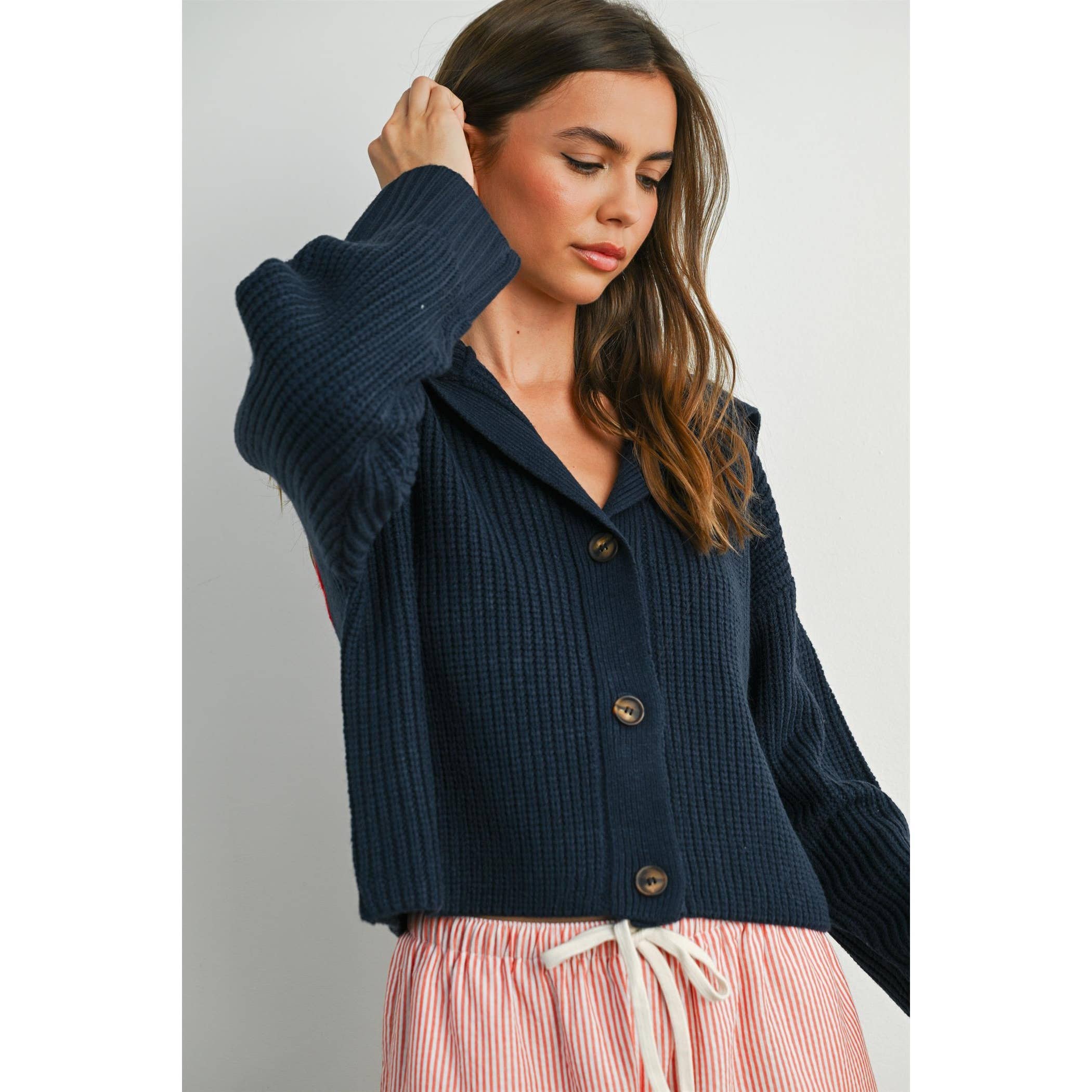 Knit Collared V-Neck Buttoned Long Sleeve Top - BMW7924