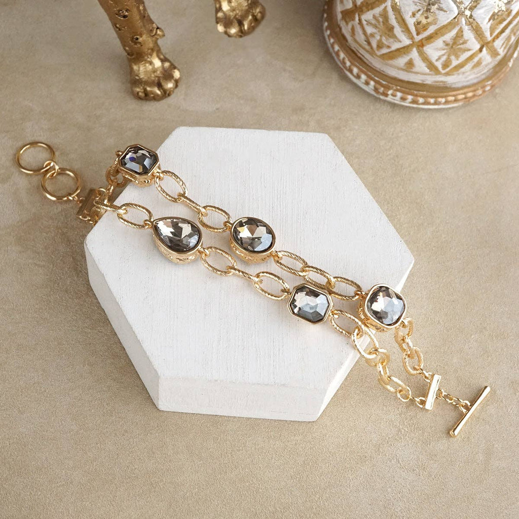 Brilliant Bond – Statement Chain Bracelets with Reflective Crystals