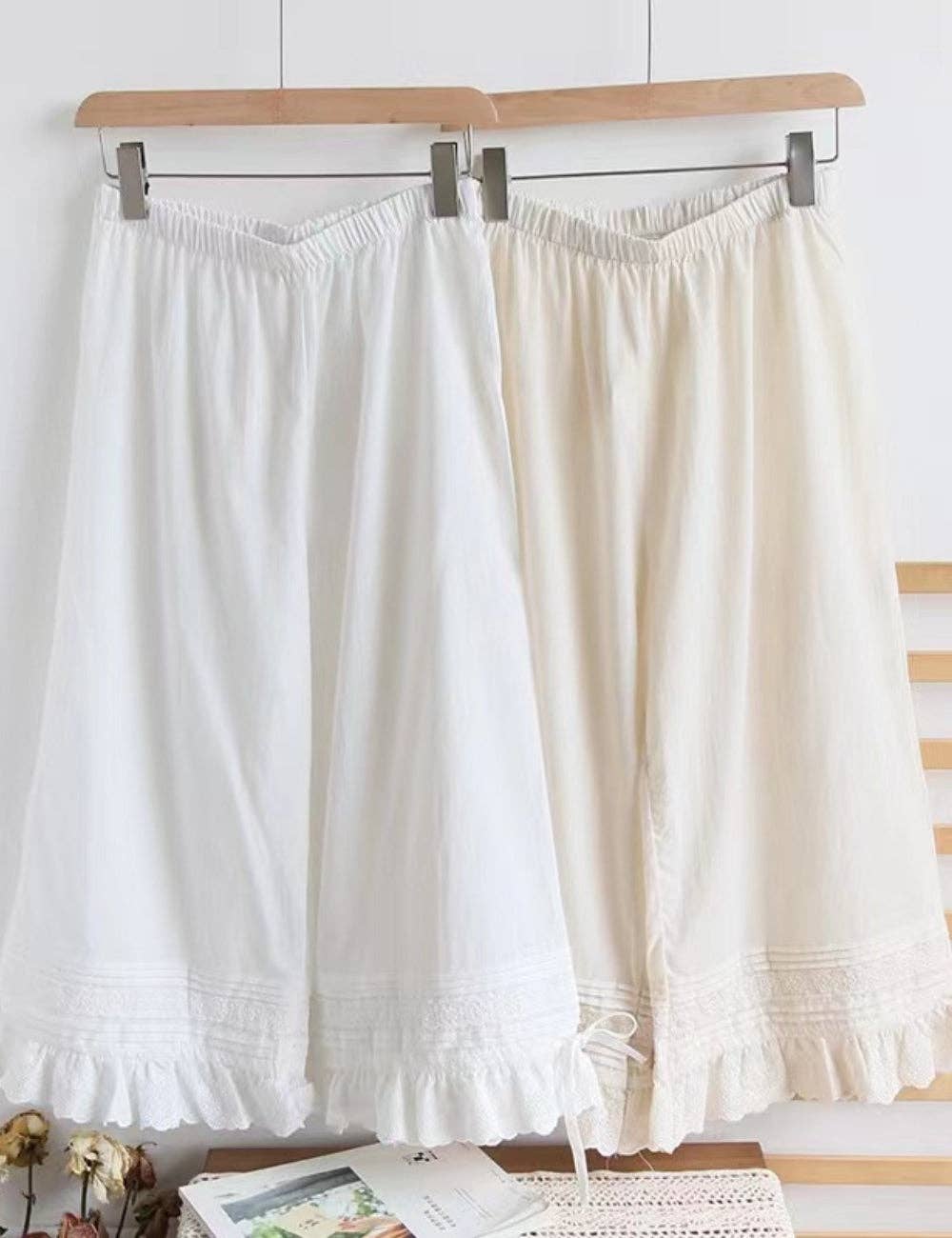 Ladies Solid Color Elastic Waist Eyelet Drawstring Bloomer Pants
