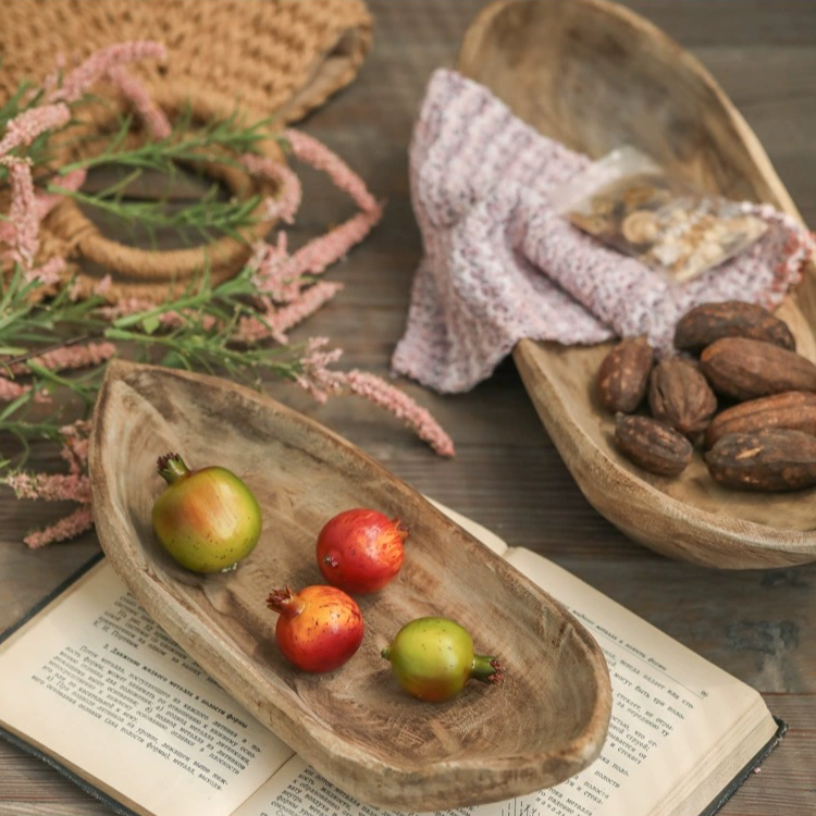 Retro Wooden Boat-Shaped Fruit Platter