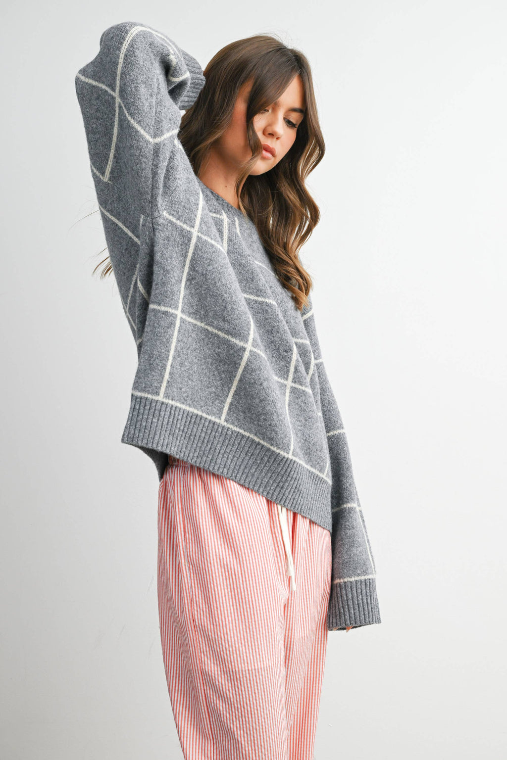 Checkered Crew Neck Knit Sweater - BMW8077