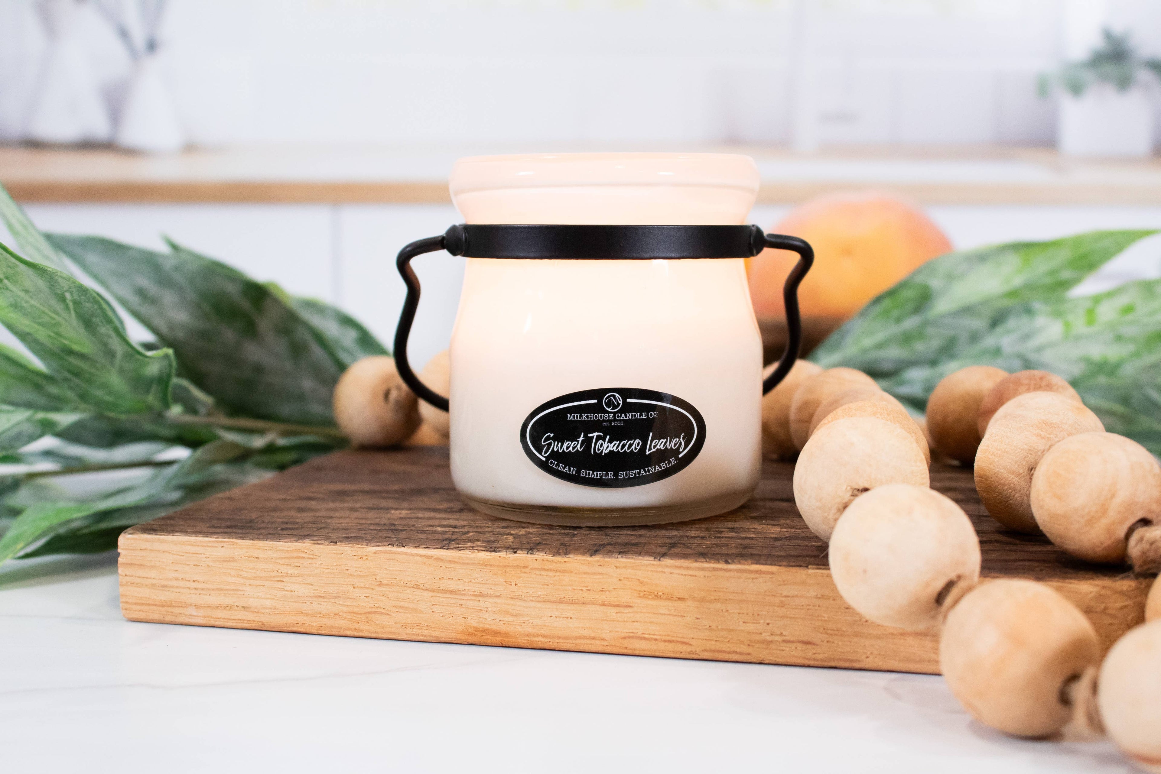 5 oz Cream Jar Candle: Sweet Tobacco Leaves