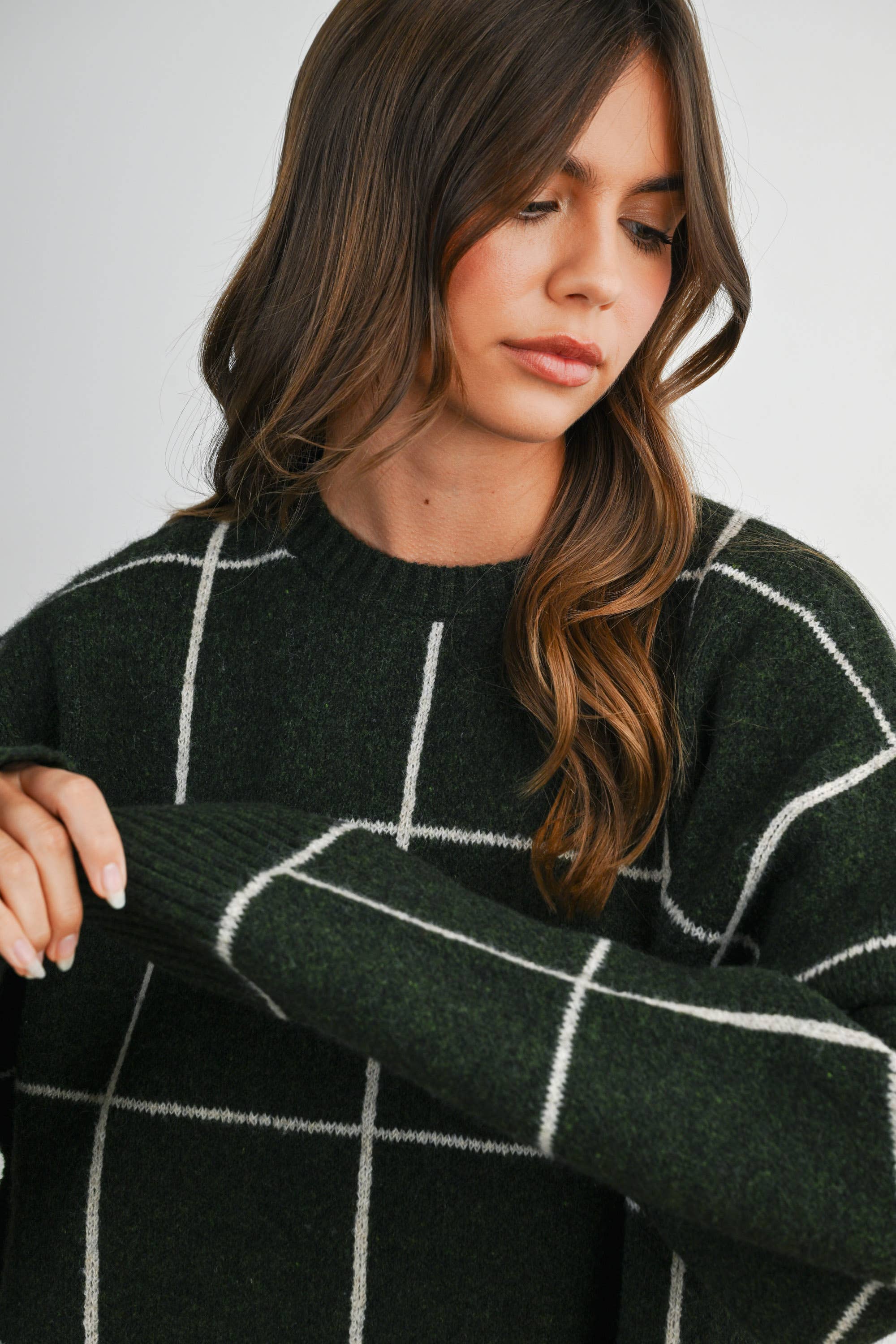 Checkered Crew Neck Knit Sweater - BMW8077