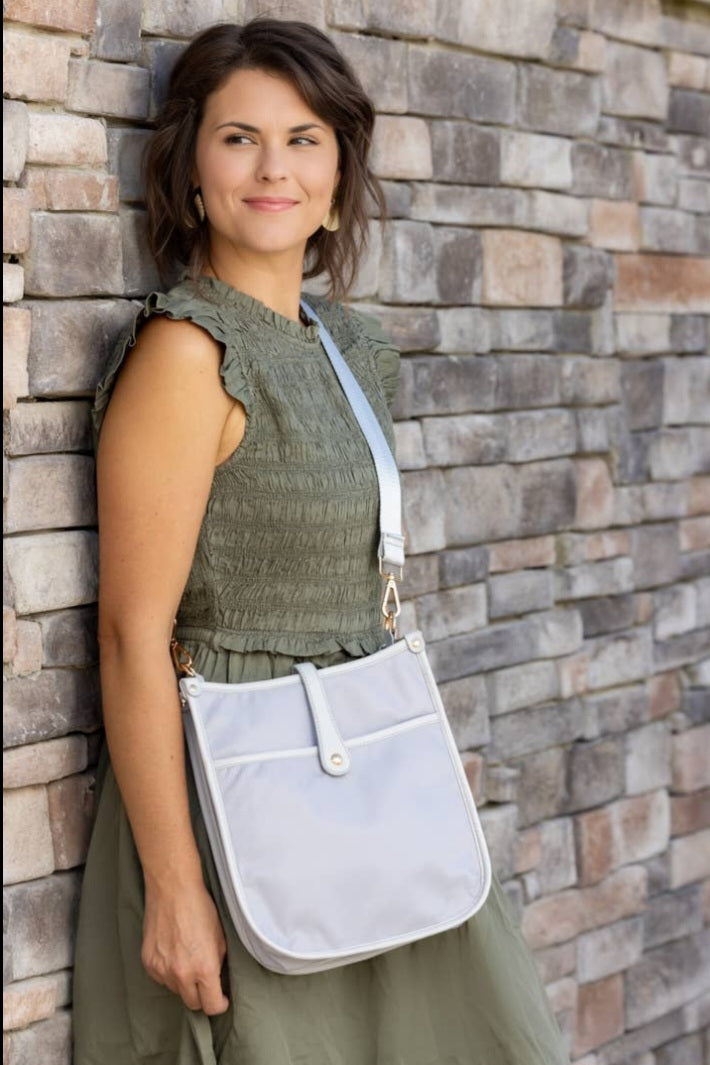 Madison Messenger Bag, Light Gray