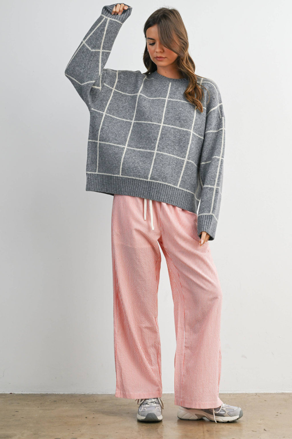 Checkered Crew Neck Knit Sweater - BMW8077