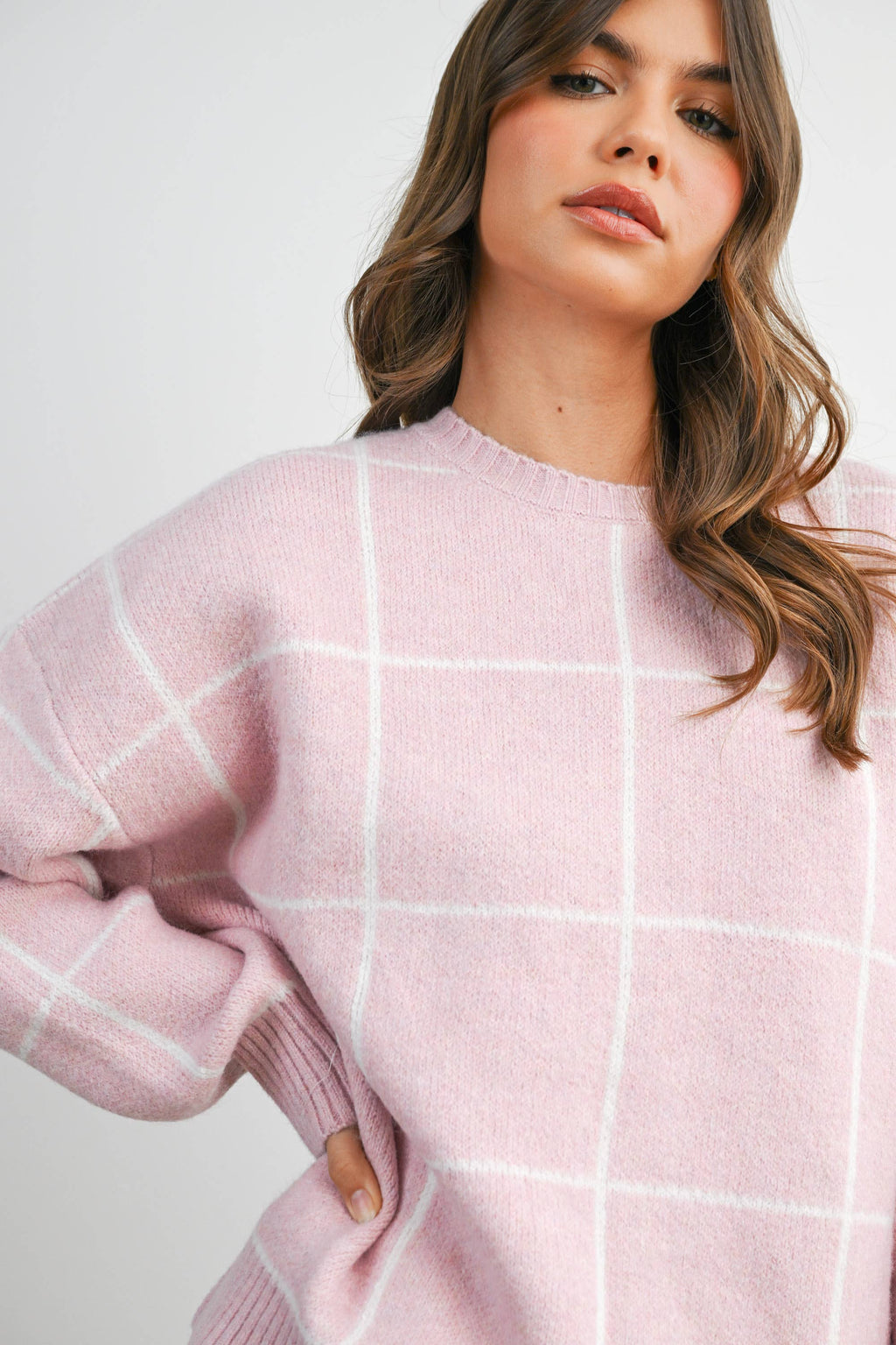 Checkered Crew Neck Knit Sweater - BMW8077