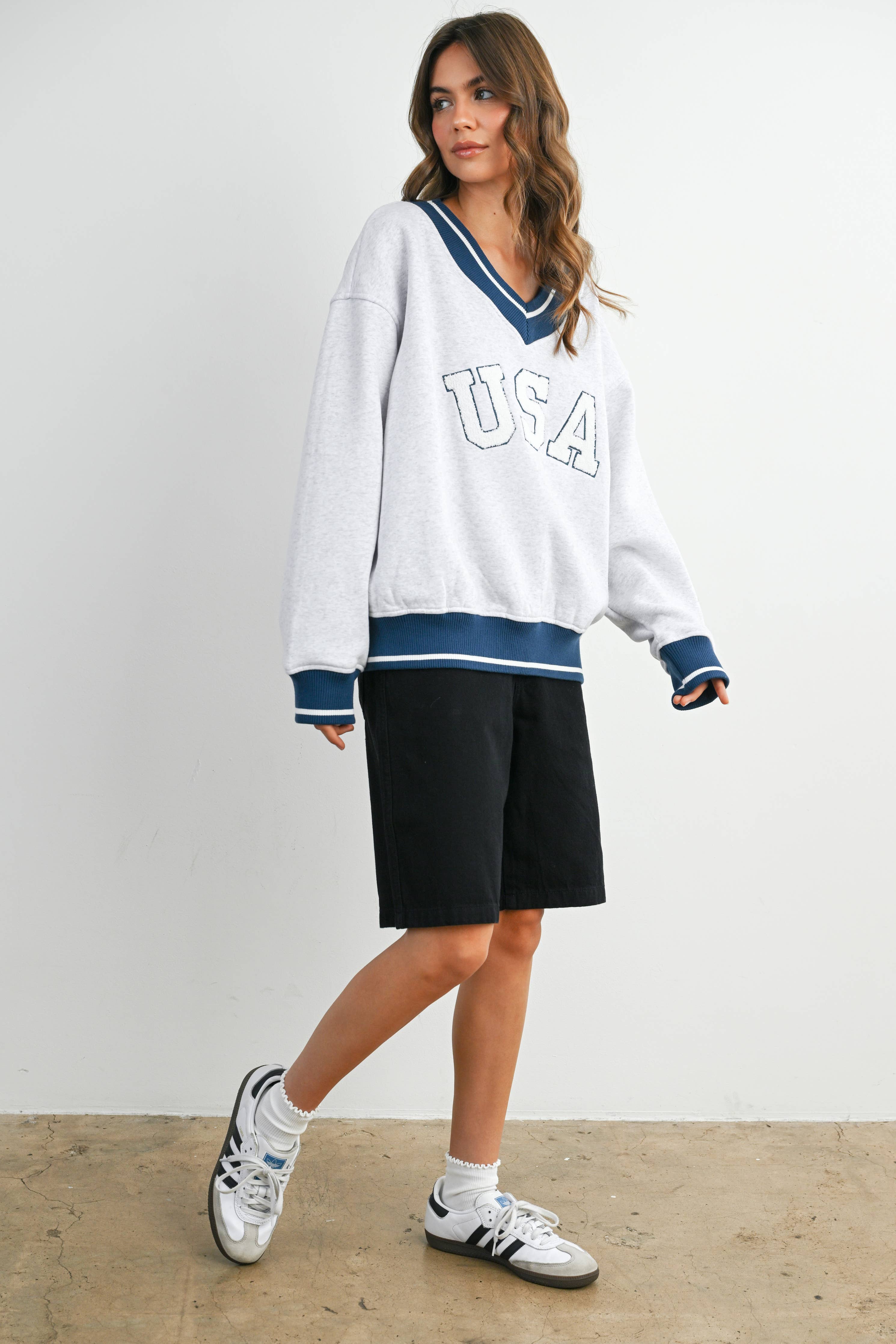 Crew Neck Graphic Long Sleeve Top - BMT7829